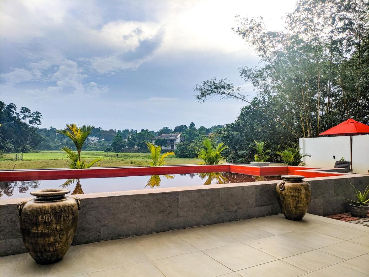 Villa Red Pool Hikkaduwa Buitenkant foto